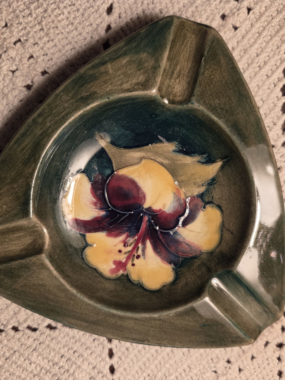 Moorcroft Green Ceramic Decorative Ashtray with Yellow & Burgundy Floral Design